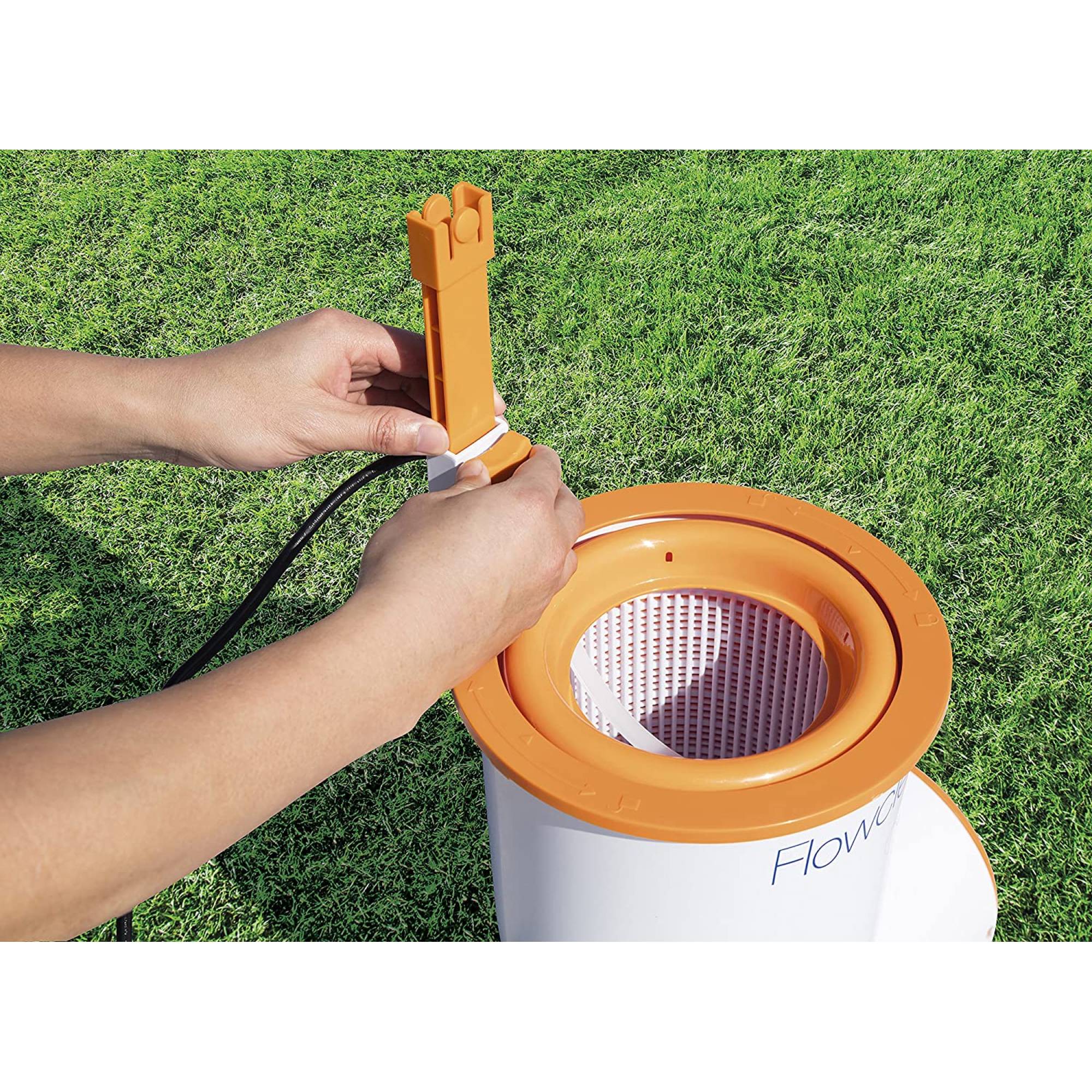 Bestway 58462 Einhängefilter Flowclear Skimatic, Umwälzvolumen 2.500 l/h, (Kartusche 58012) Bestway 58462 Einhängefilter Flowclear Skimatic, Umwälzvolumen 2.500 l/h, (Kartusche 58012)