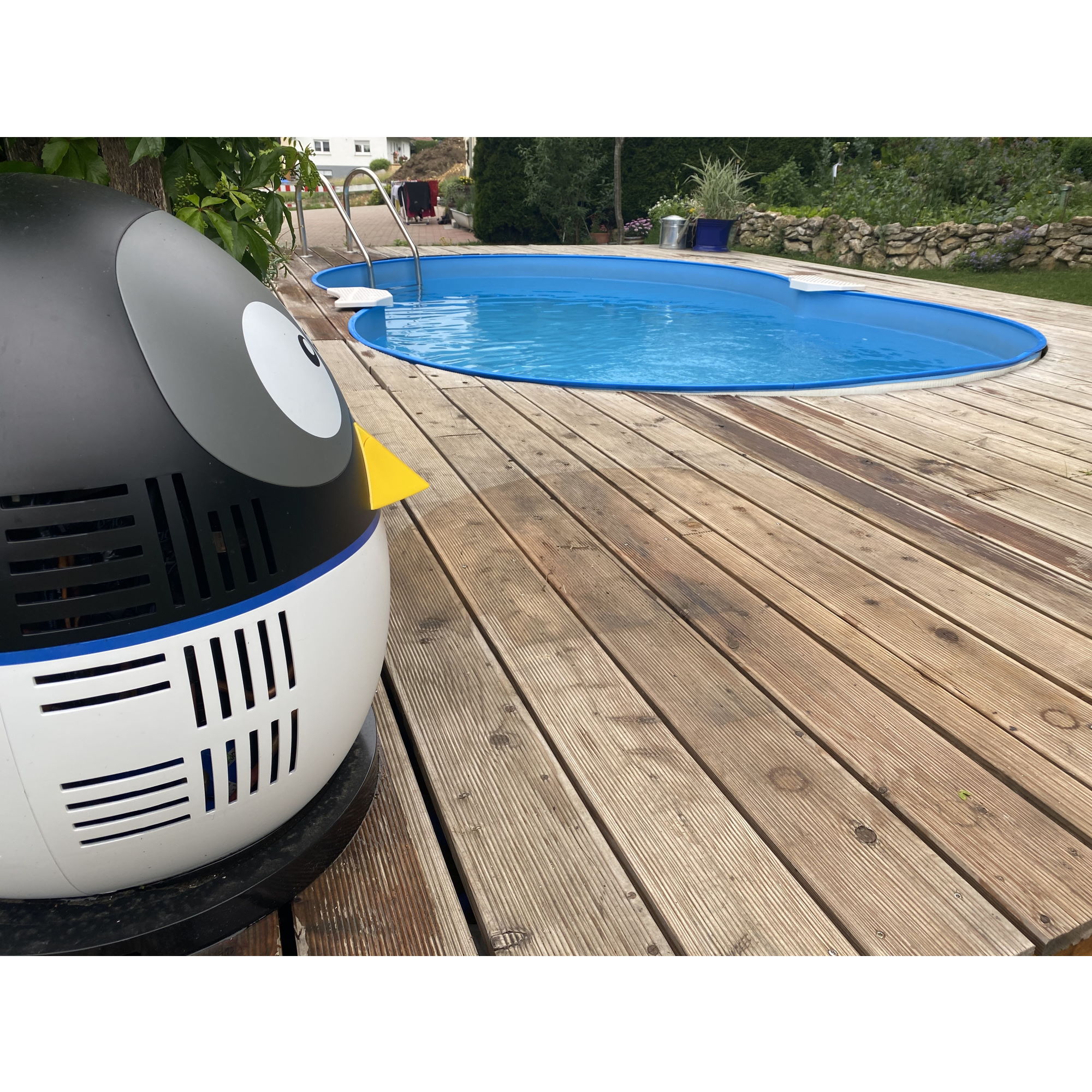 Wärmepumpe Pinguin mit 3 kW Heizleistung und Bluetooth